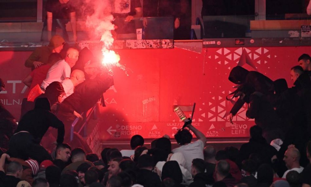 Haos na derbiju: Navijači Crvene zvezde napali člana Upravnog odbora!