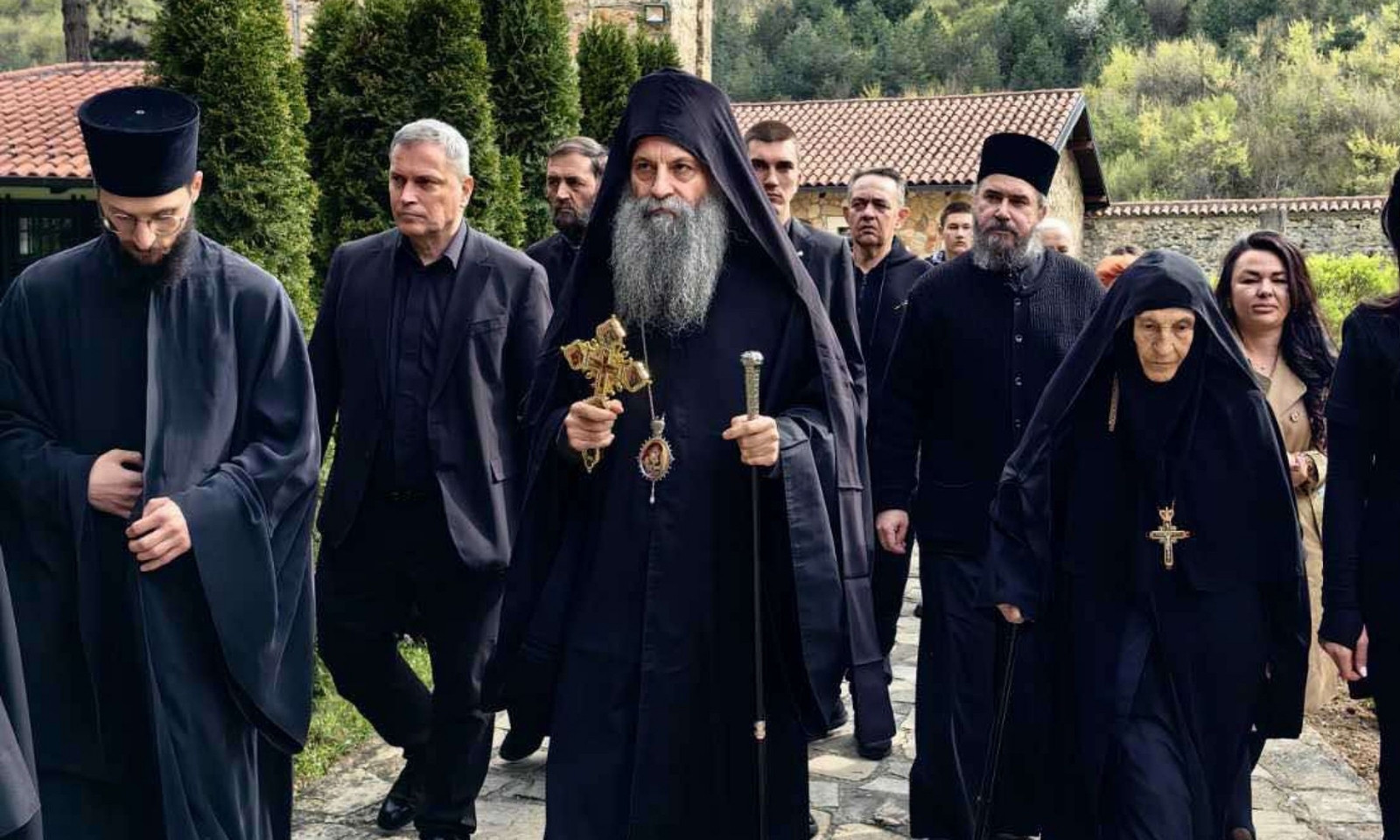 Patrijarh Porfirije stigao u Pećku patrijaršiju: Sa vjernicima dočekuje Vaskrs