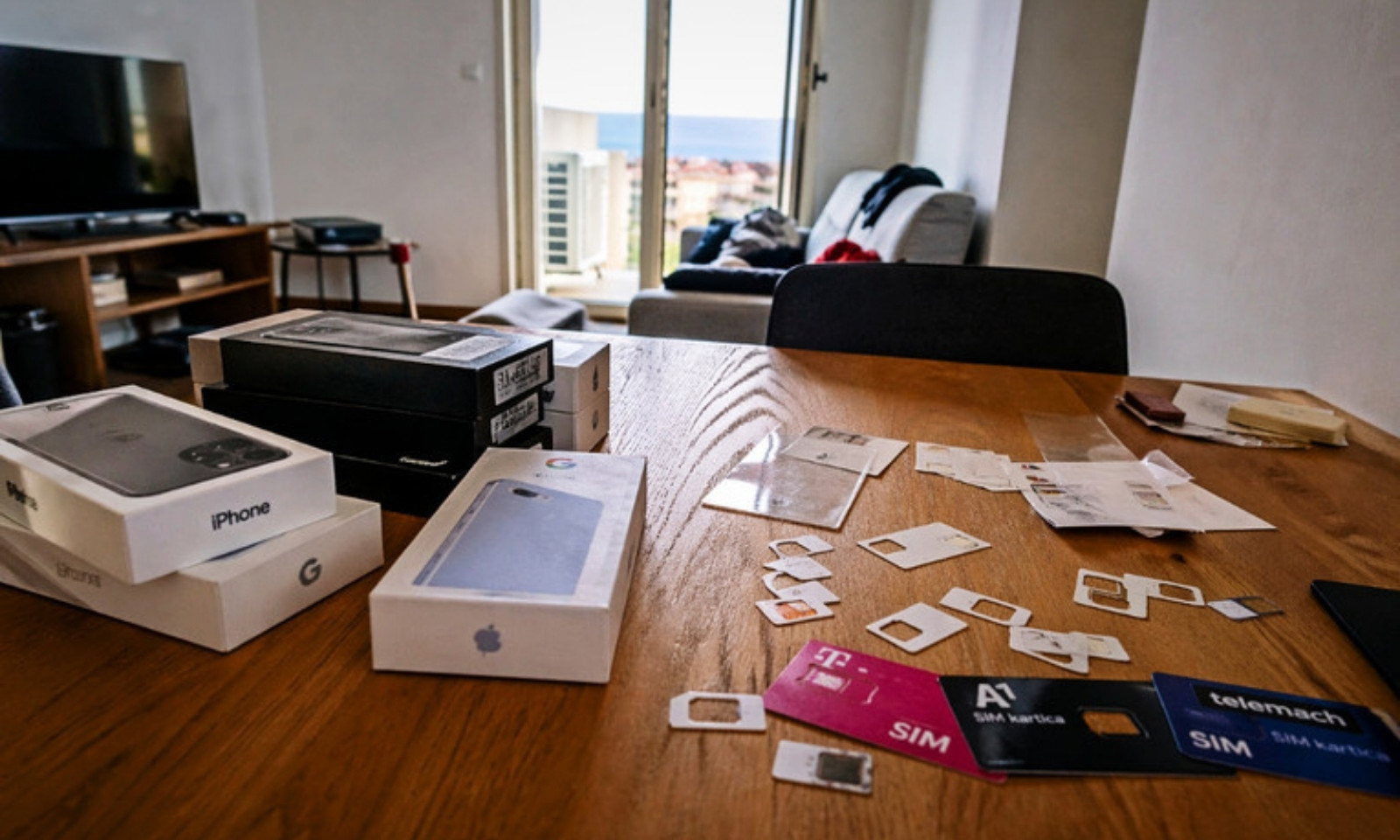 Policija razotkrila 271 krivično djelo: Prevare sa mobilnim ugovorima