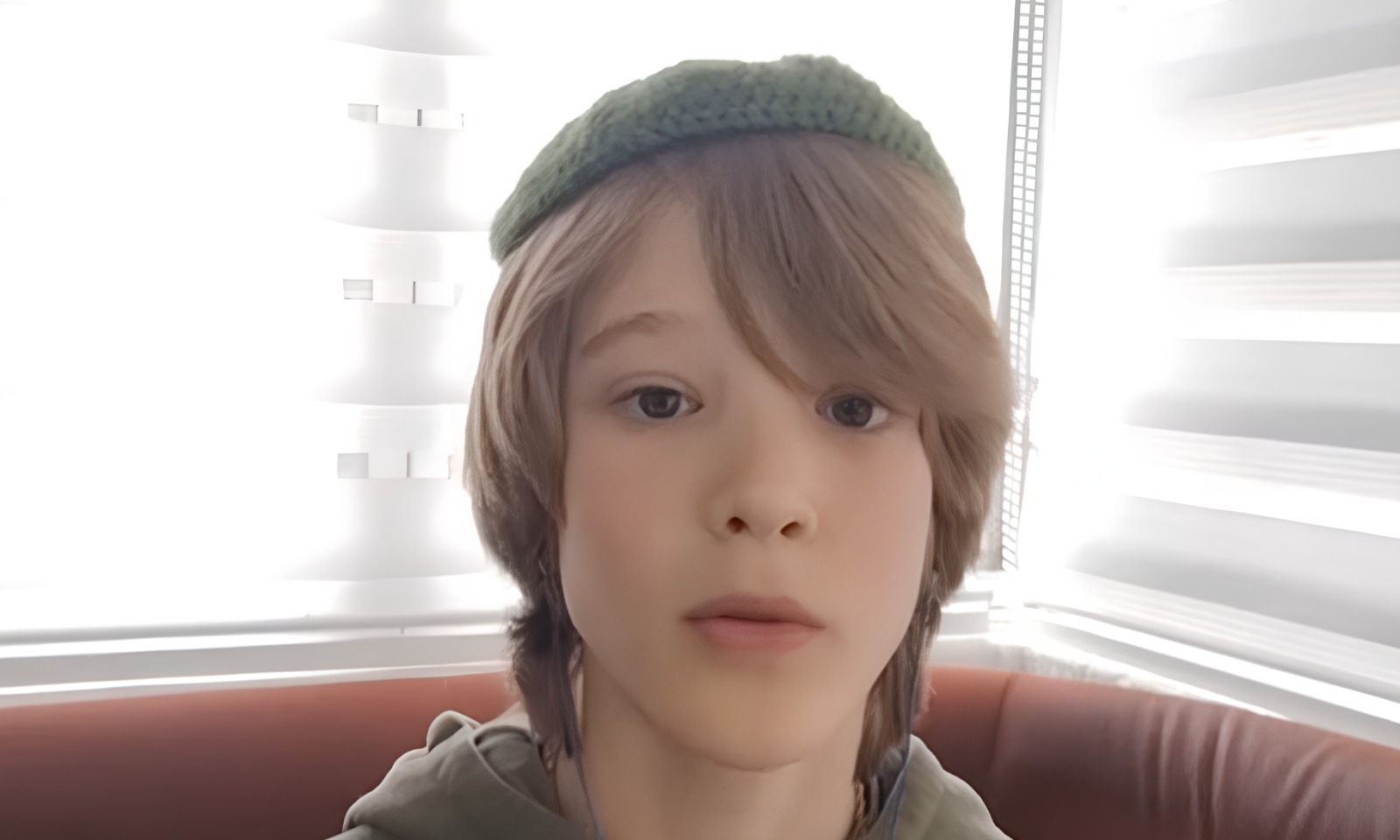 Viktor oduševio Balkan: Mališan pokrenuo izazov i hekla najveći ćilim VIDEO