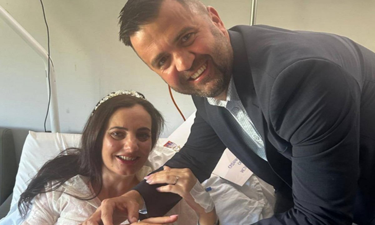 Dirljiva priča iz Istočnog Sarajeva: Valentinа i Miroslav se vjenčali u bolnici FOTO