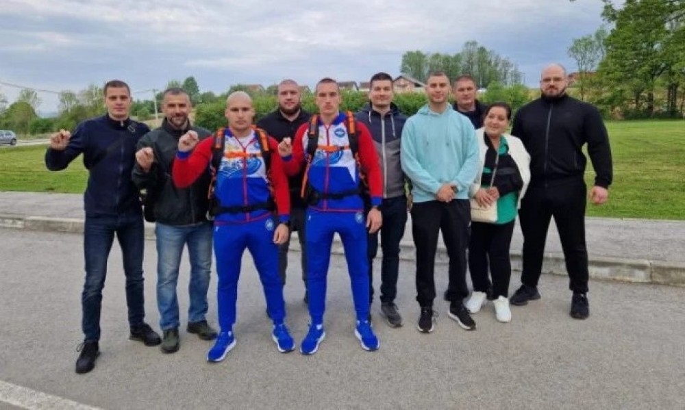 Borba za liječenje! “Bogojavljenski plivači” pješače od Banjaluke do Ostroga za druga Slobodana