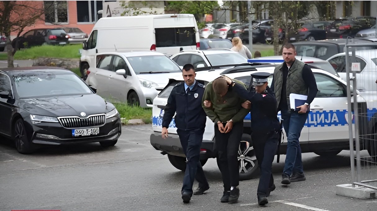Prijetio da će bombom ubiti sebe i članove porodice: Osumnjičeni sproveden u OJT Banjaluka VIDEO