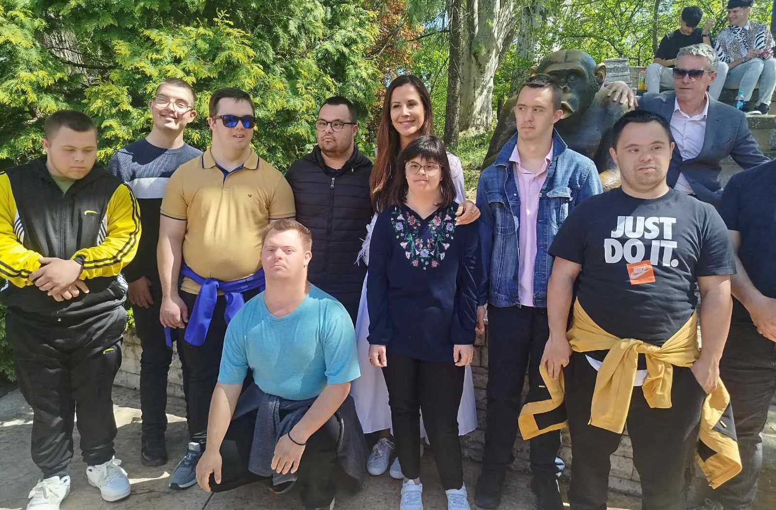 Mladi iz banjalučkog Daun sindrom centra na poziv Tamare Vučić posjetili Beograd FOTO