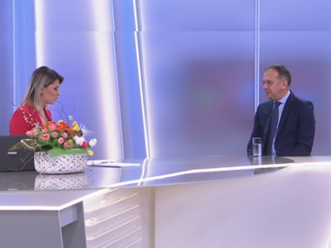 Račić o posljedicama zadržavanja na granicama: To poskupljuje transport i logistiku