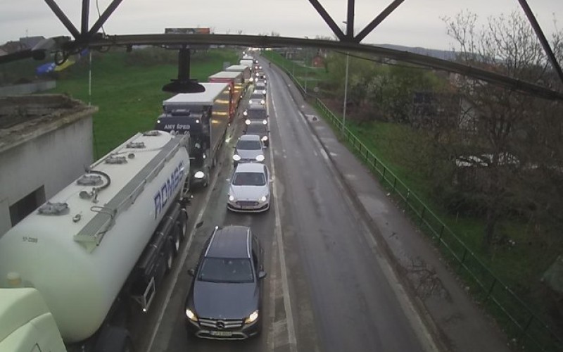 Od ranog jutra: Gužve na graničnim prelazima