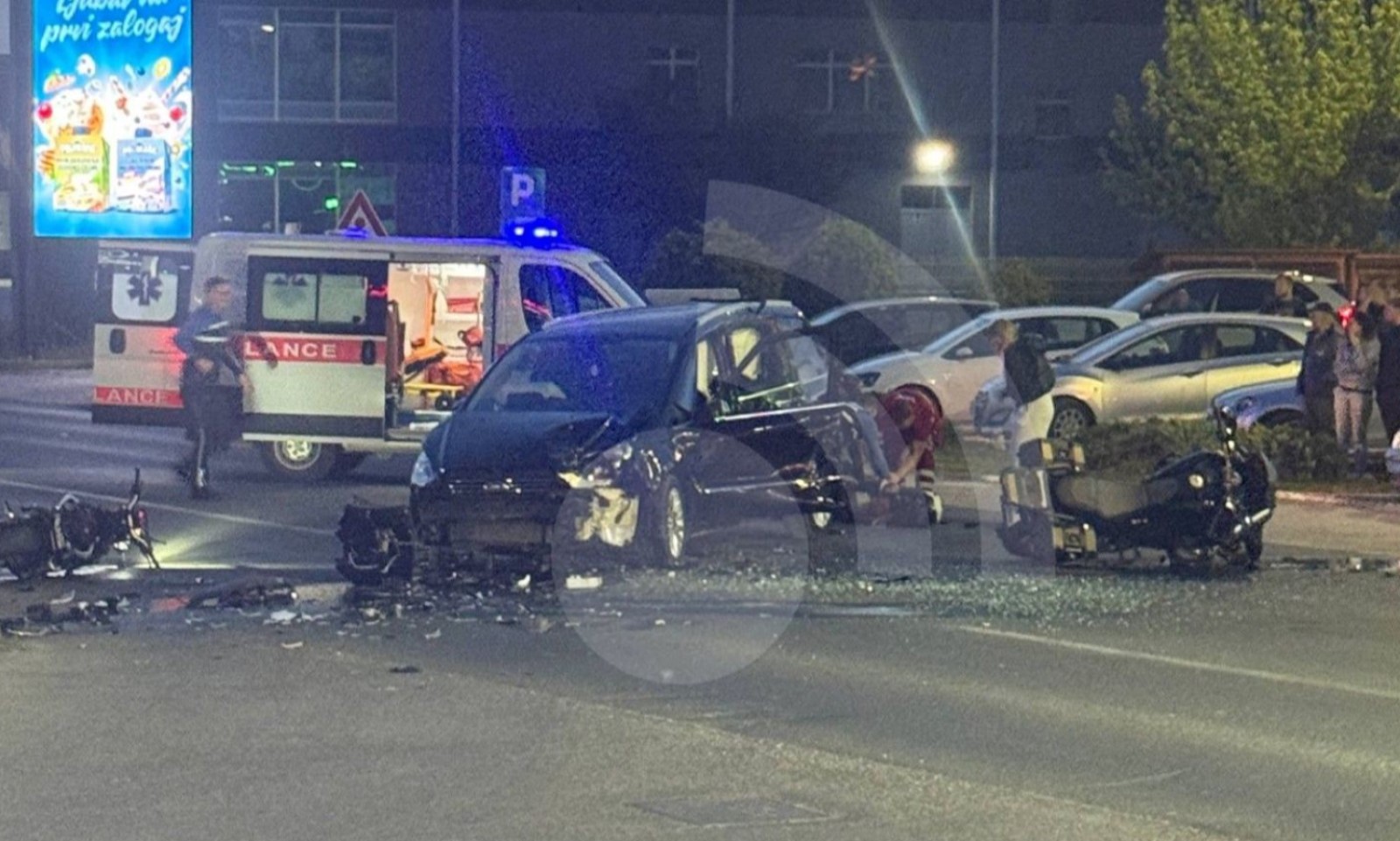 Teška nesreća u BiH: Sudarila se dva motocikla i automobil, dvije osobe povrijeđene