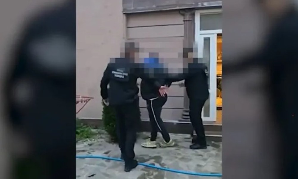 Za 1.000 evra unajmio dijete da baci kašikaru! Isplivali detalji filmskog hapšenja