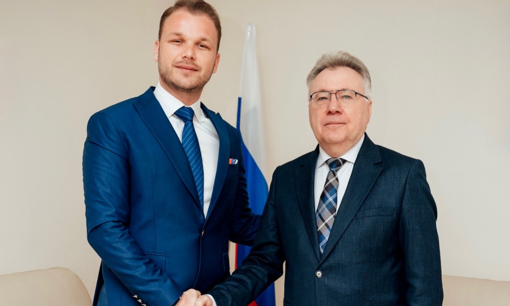 Ambasada Rusije u BiH saopštila: Na molbu Stanivukovića održan sastanak
