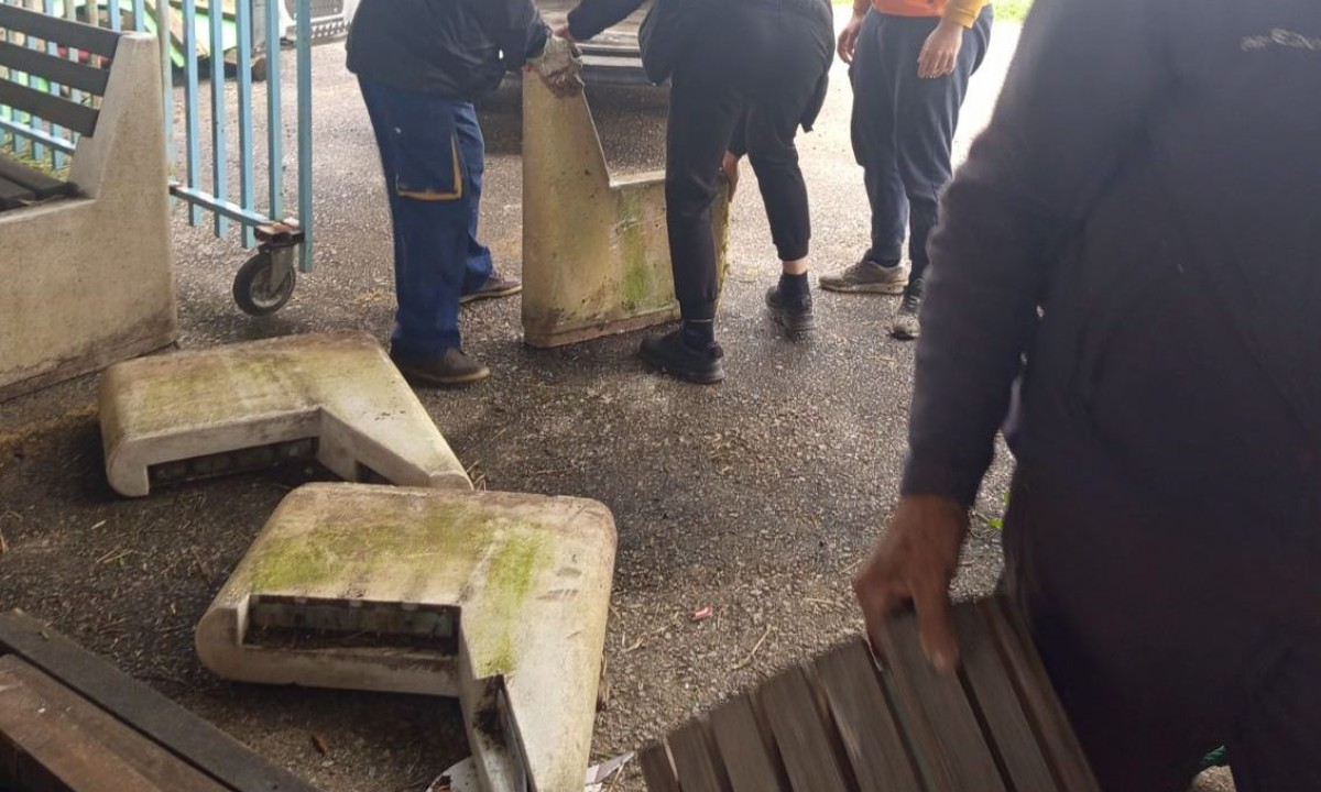 Uređenje obala Vrbasa: Obnavljaju se klupe od Zelenog mosta do Švedske plaže