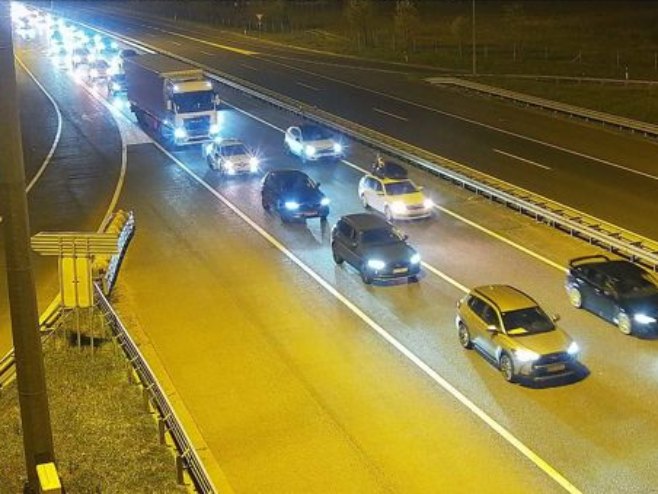 Kolona od 11 kilometara na auto-putu zbog saobraćajne nesreće