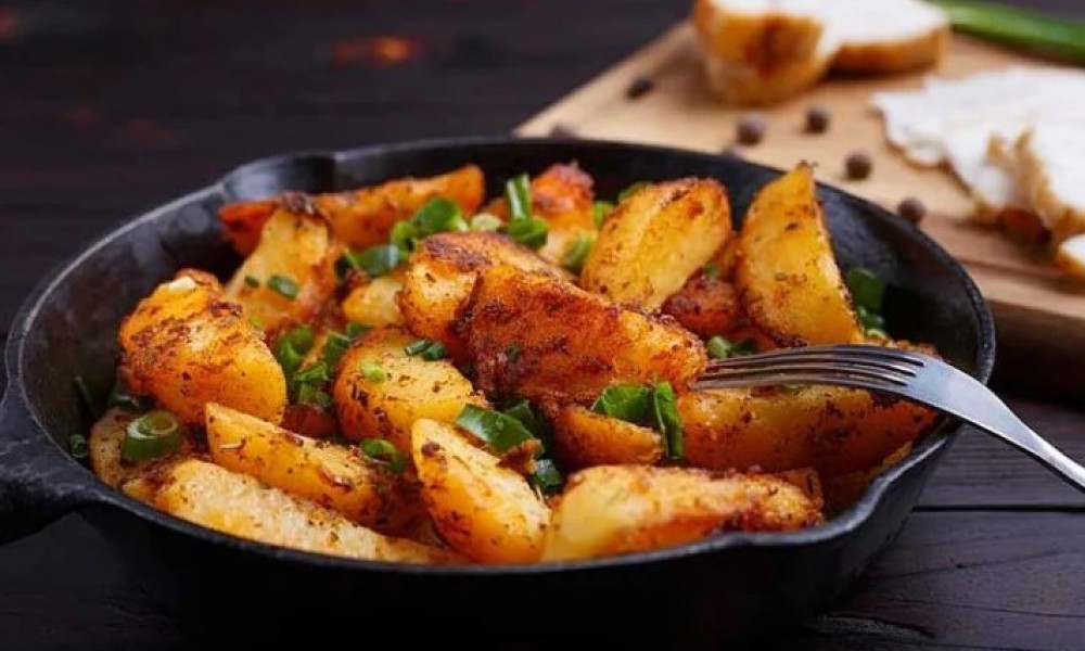 Jednostavan trik sa vodom mijenja sve: Priprema ukusnog krompira više nije lutrija