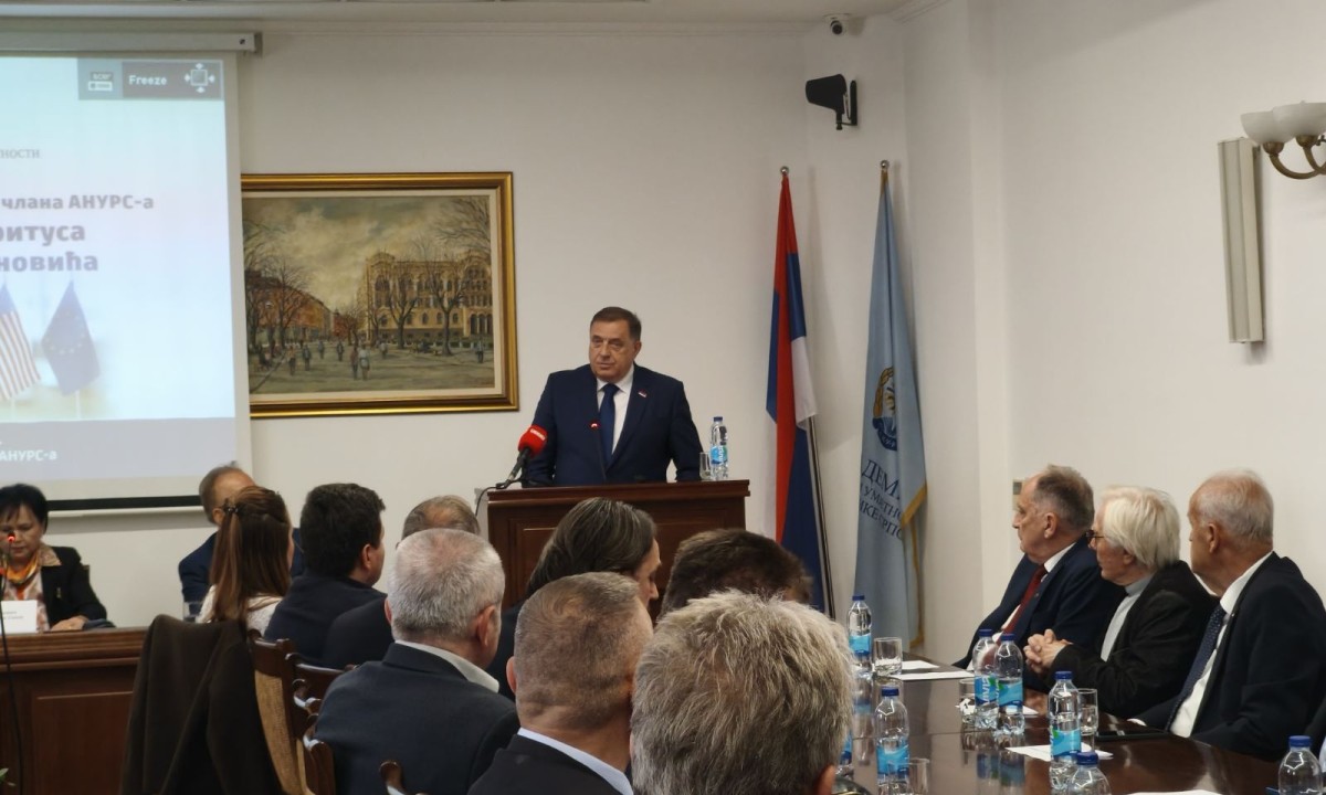 Dodik na naučnom skupu: Današnji poredak obilježen haosom i odnosima koji se ne zasnivaju na međunarodnom pravu