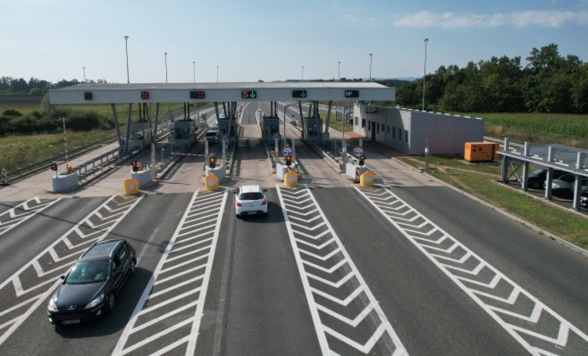 Autoputevi Srpske: Autobusima koji u nedjelju voze putnike do Donje Gradine neće biti naplaćena putarina