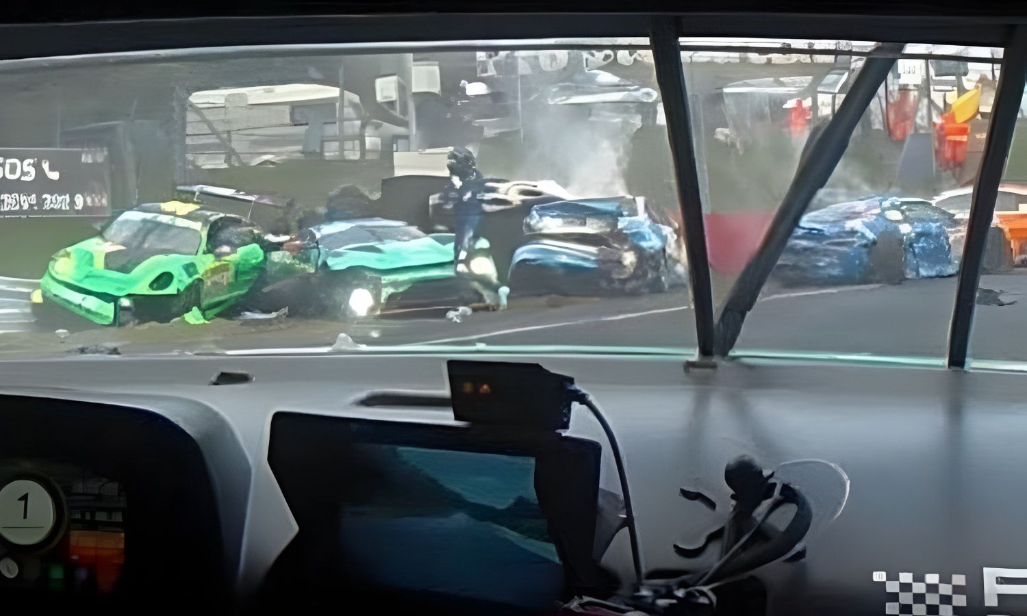 Tragedija na treningu, vozač poginuo dok se Maks Ferstapen spremao da izađe na stazu