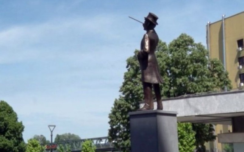 Tesla stigao u Gradišku: Spomenik naučniku u čast vijeka prve električne iskre u gradu