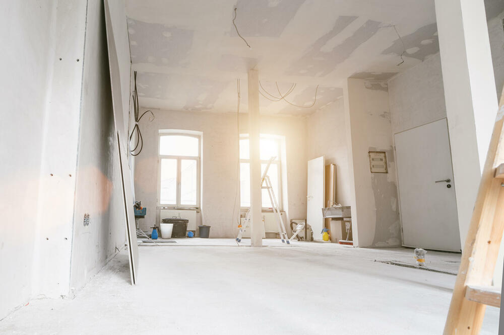 Krali radne mašine iz hotela “Palas”: Šteta veća od 10.000 evra