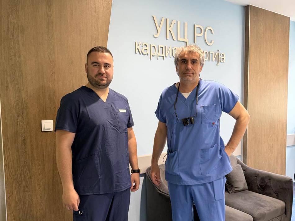 Podvig u UKC RS: Pacijenta operisali osam i po sati i spasili mu život