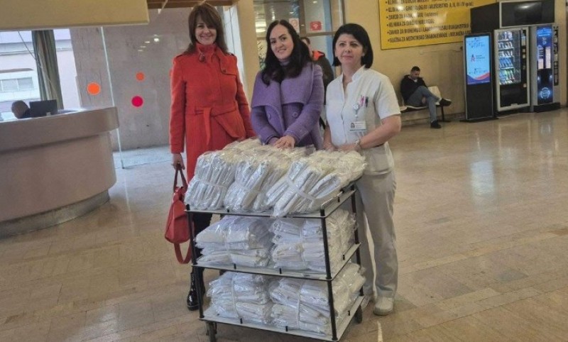 Značajna donacija: Klinika za ginekologiju UKC-a Srpske dobila posteljinu