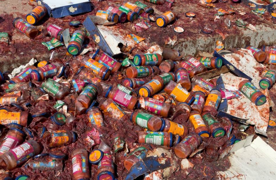 Inspektori u akciji: Kazne veće od dva miliona maraka, uništene tone hrane i otkriveni radnici “na crno”