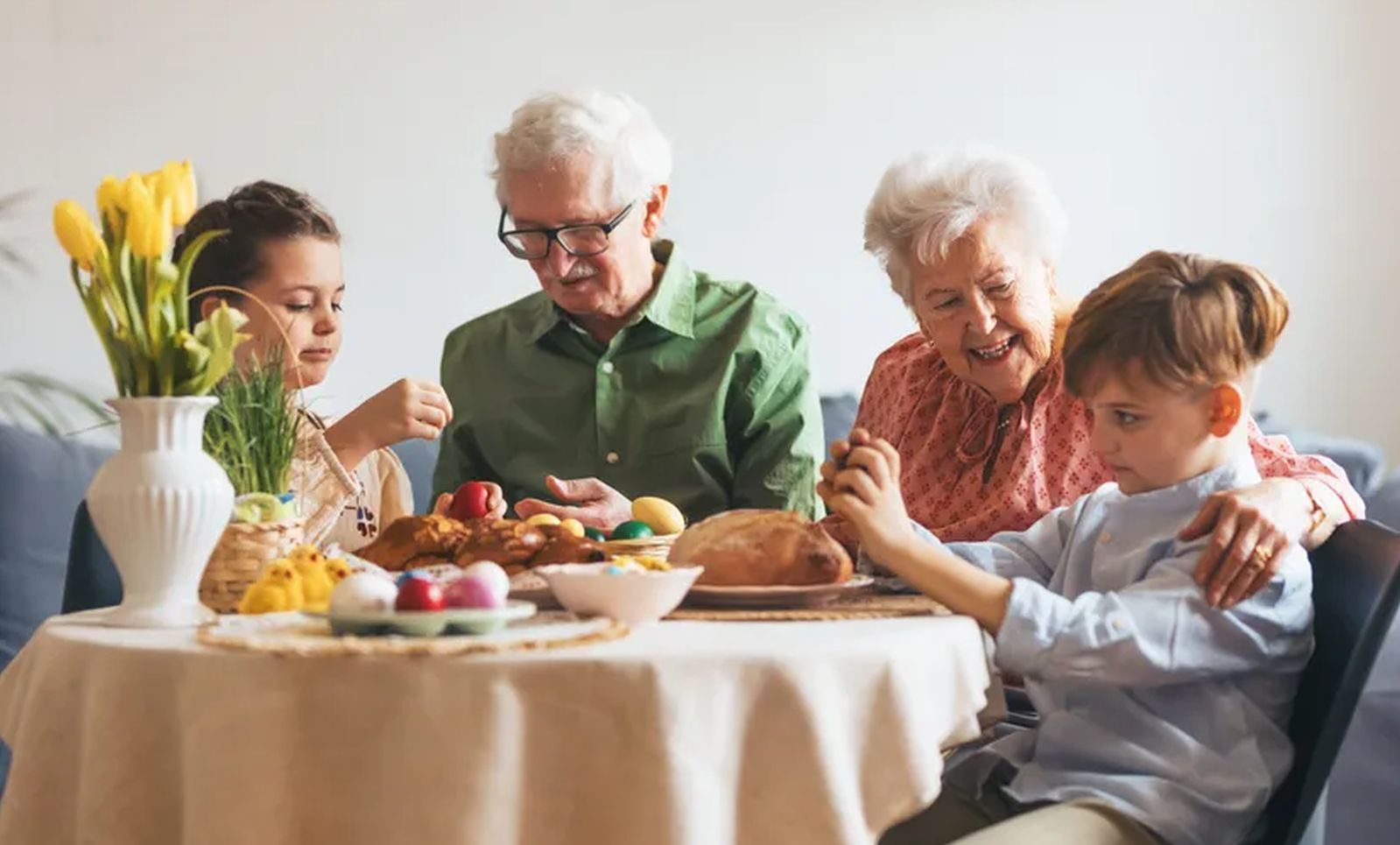 Čime se treba prvo omrsiti na Vaskrs? Hrana kojom prekidamo post treba da “probudi” želudac, ne da ga optereti