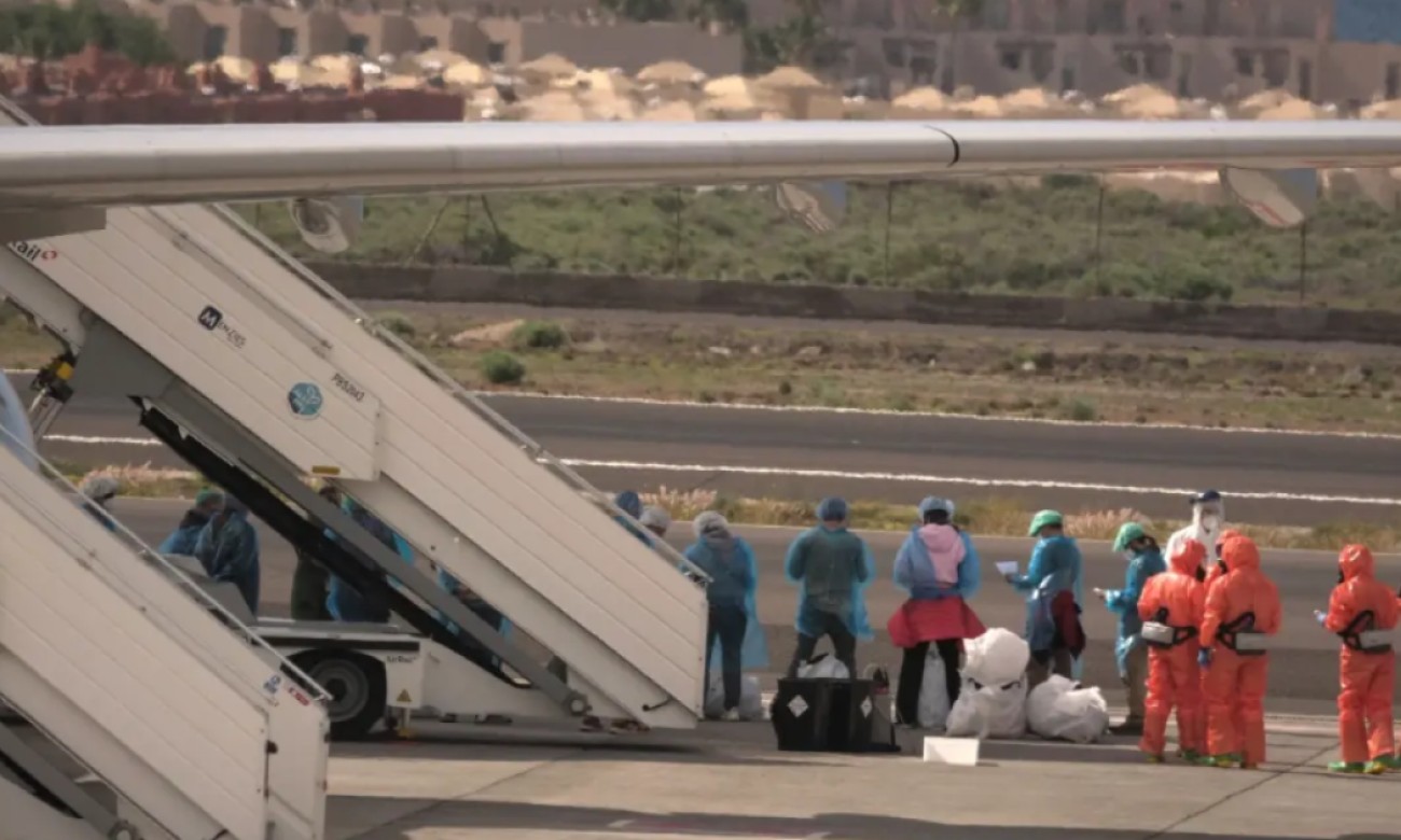 Putnici sa zaraženog kruzera u izolaciji: Evakuacija preko vojnog aerodroma u Madridu