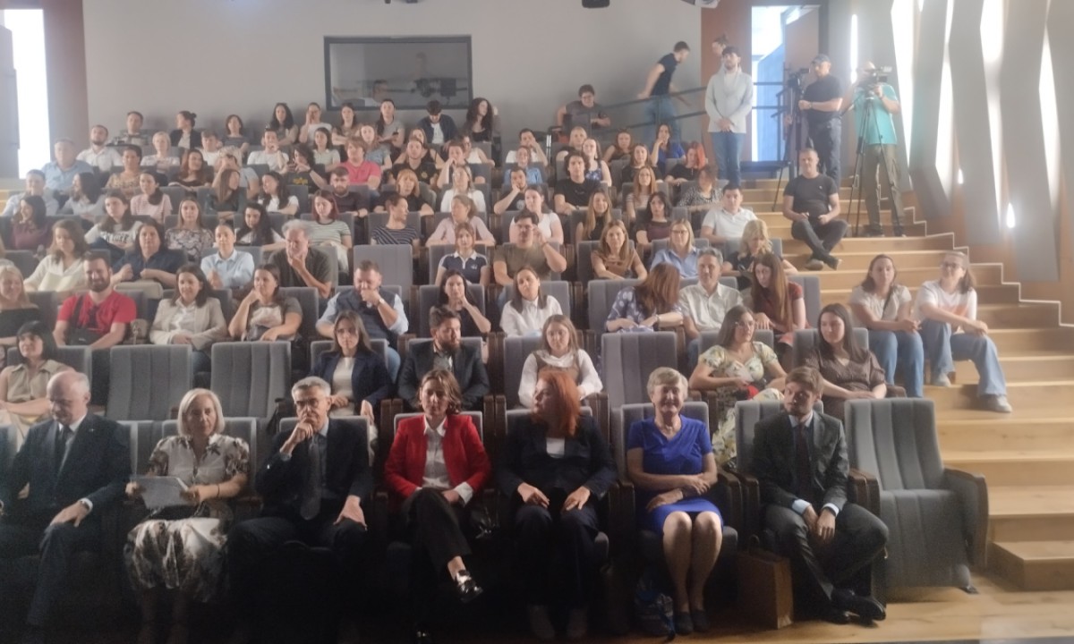 Jezici, razmjene i posao poslije diplome: Šta danas stvarno nudi Filološki fakultet u Banjaluci? FOTO