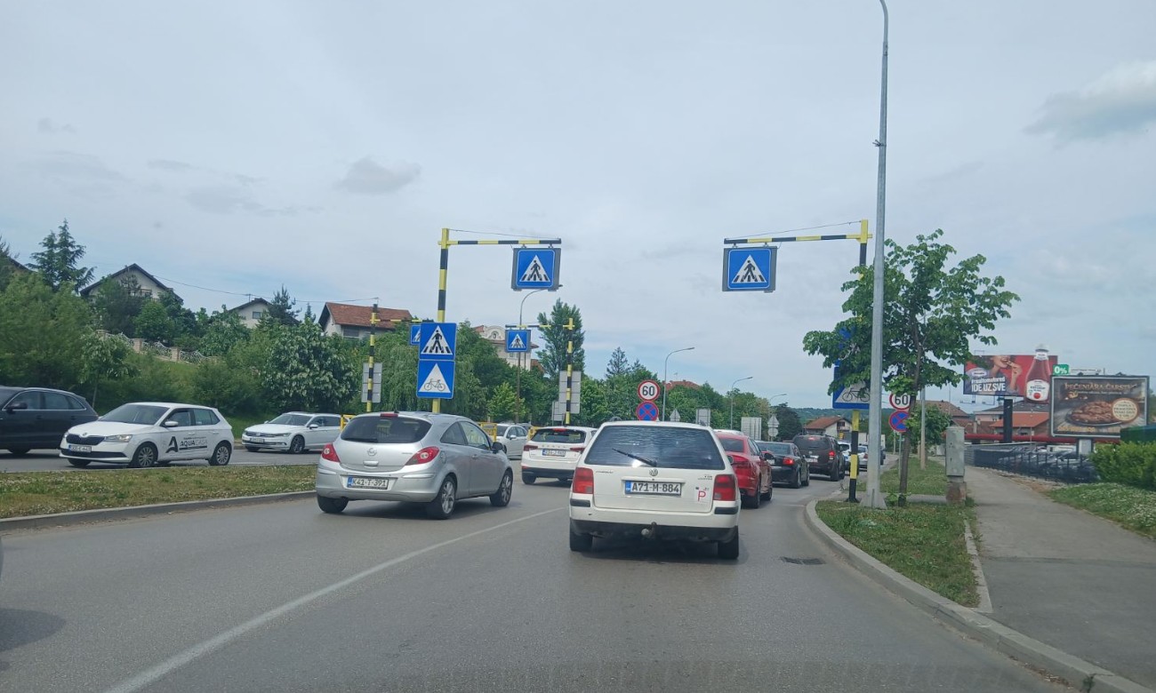 Banjaluka kao “mravinjak”: Saobraćajni kolaps sa svih strana FOTO/VIDEO