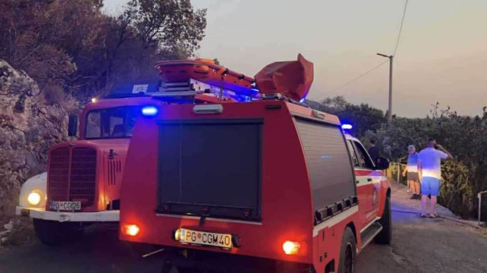 Drama na gradilištu: Radnika jedva spasili nakon obrušavanja zemlje
