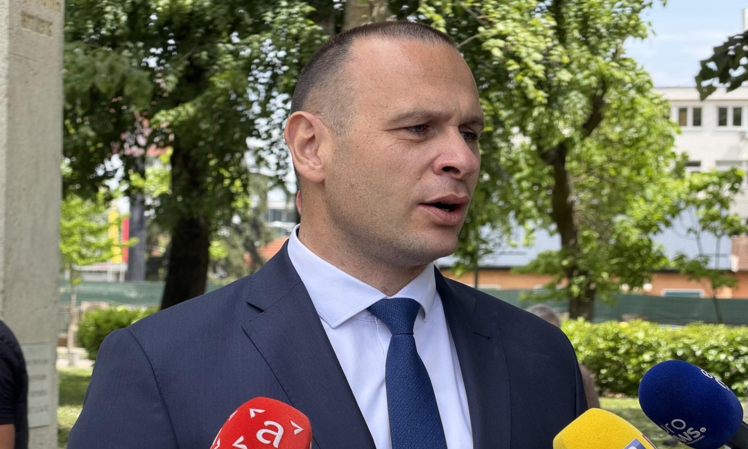 Šobot najavio! Konačno riješen problem parkinga kod UKC-a: U ponedjeljak se otvara 550 mjesta