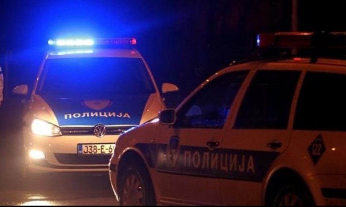 Povrijeđene dvije osobe: Automobil sletio sa puta u gluvo doba noći kod Mrkonjić Grada