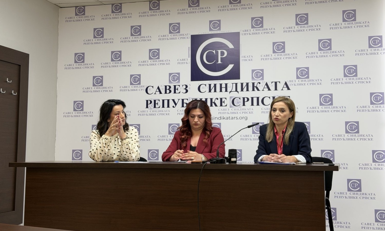 Žene ne smiju ostati bez naknada, godišnjeg i regresa: Sindikat traži hitne izmjene zakona FOTO