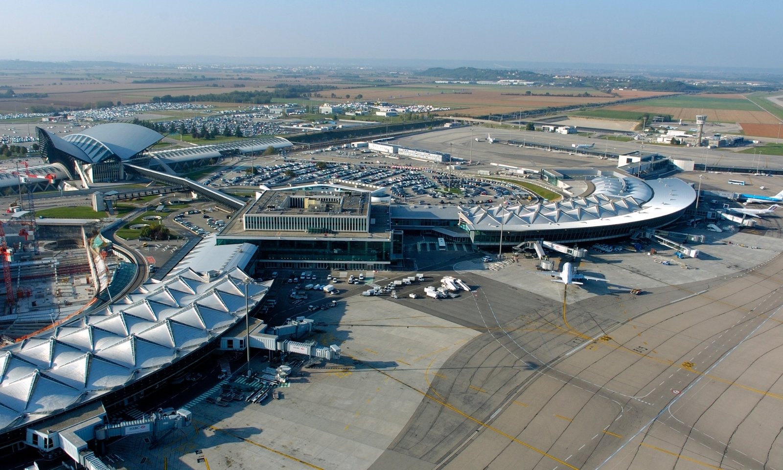 Avion iz Hurgade prinudno slijeće u Beograd: Posada prijavila dim u kabini