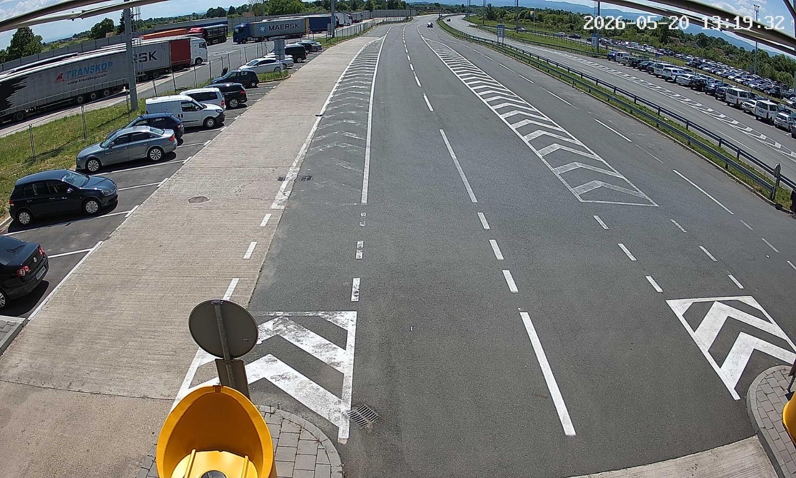 Novi granični prelaz u Gradišci sada pod kamerama: Dostupan pregled saobraćaja uživo FOTO