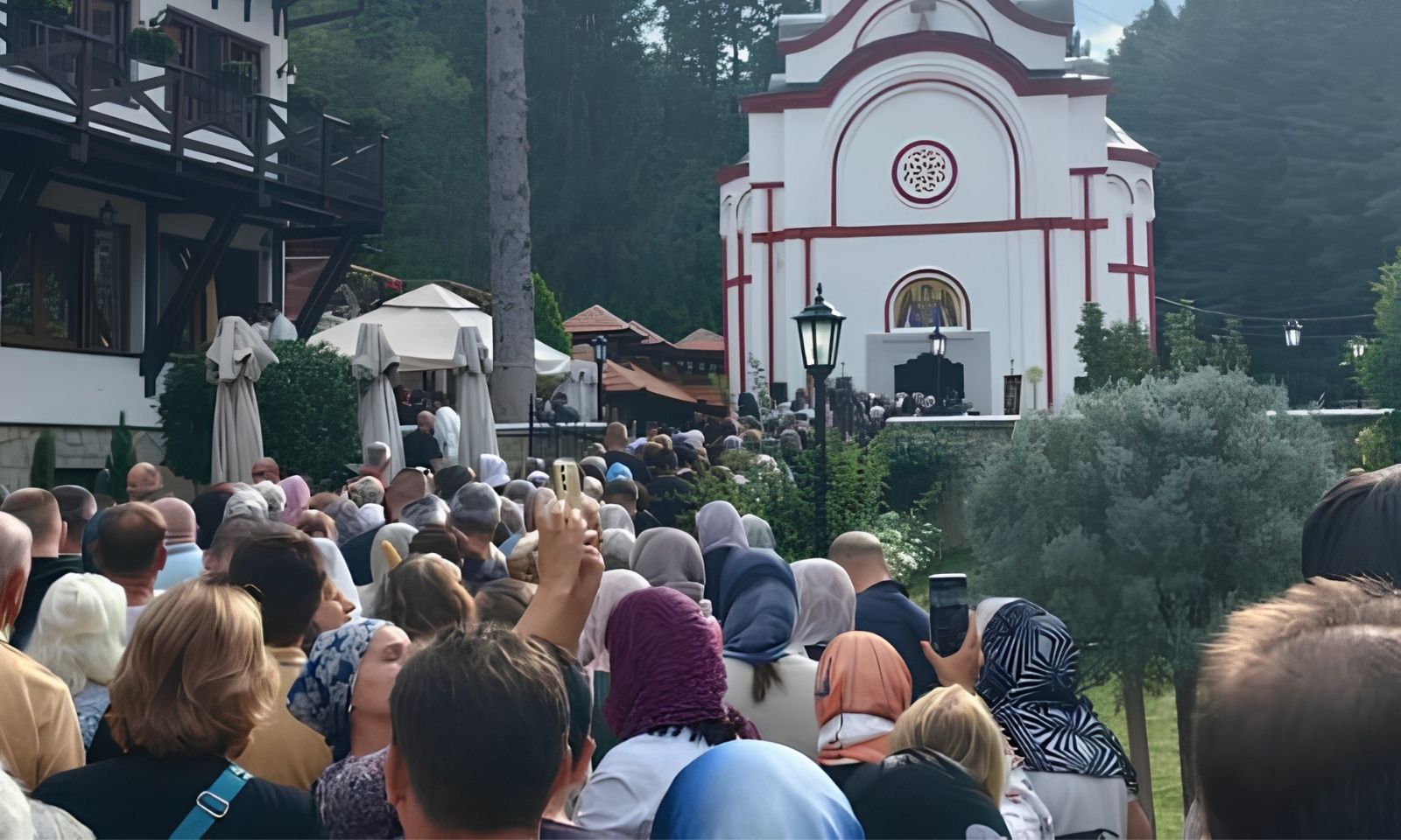 Vjernici iz Republike Srpske stigli u Tumane: Obilježavanje važnog jubileja u manastiru