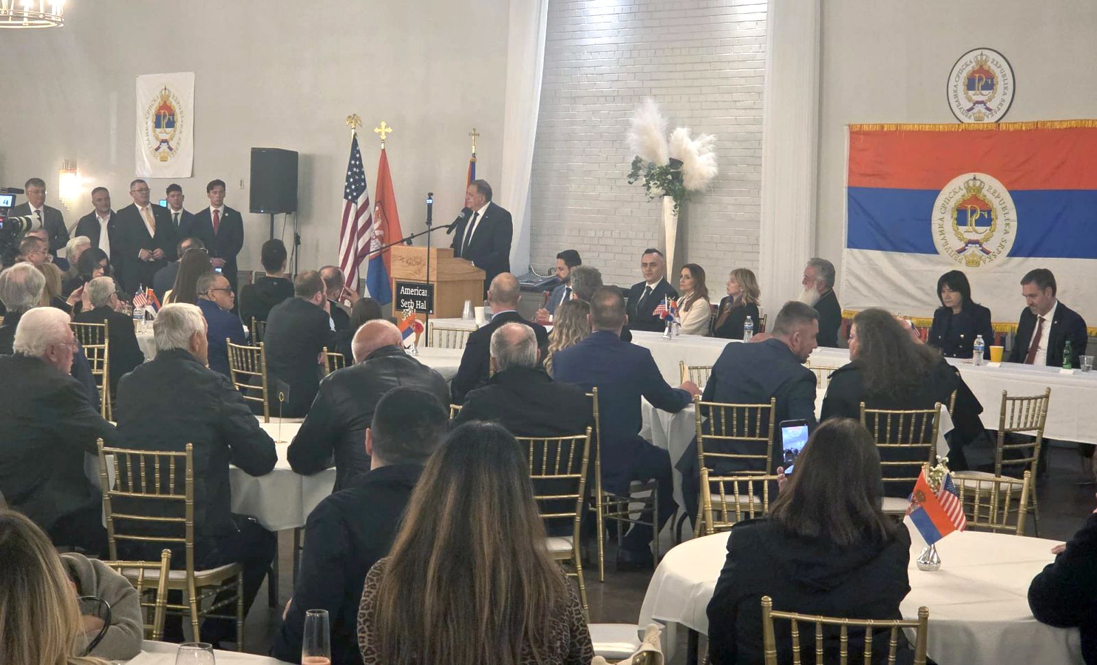 Dodik među Srbima u Milvokiju: Gdje god da smo – zajedno smo! FOTO