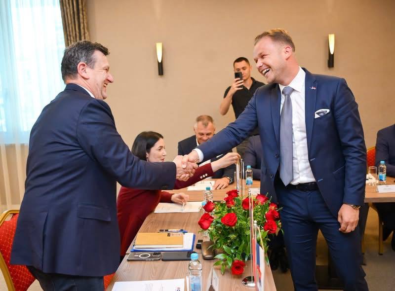 Vukanović “provalio” dogovor opozicije: Stanivuković neće biti kandidat za predsjednika RS VIDEO