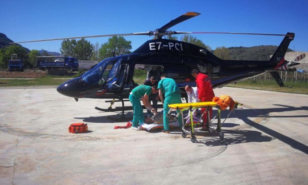Poletio helikopter! Pacijentkinja iz Banjaluke uspješno transportovana u Beograd