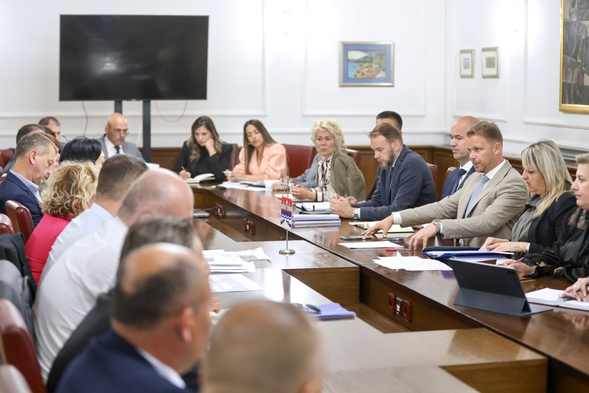 Stanivuković predstavio dinamiku radova: Od kružnog toka kod “Škorpiona” do sanacije Krivog sata