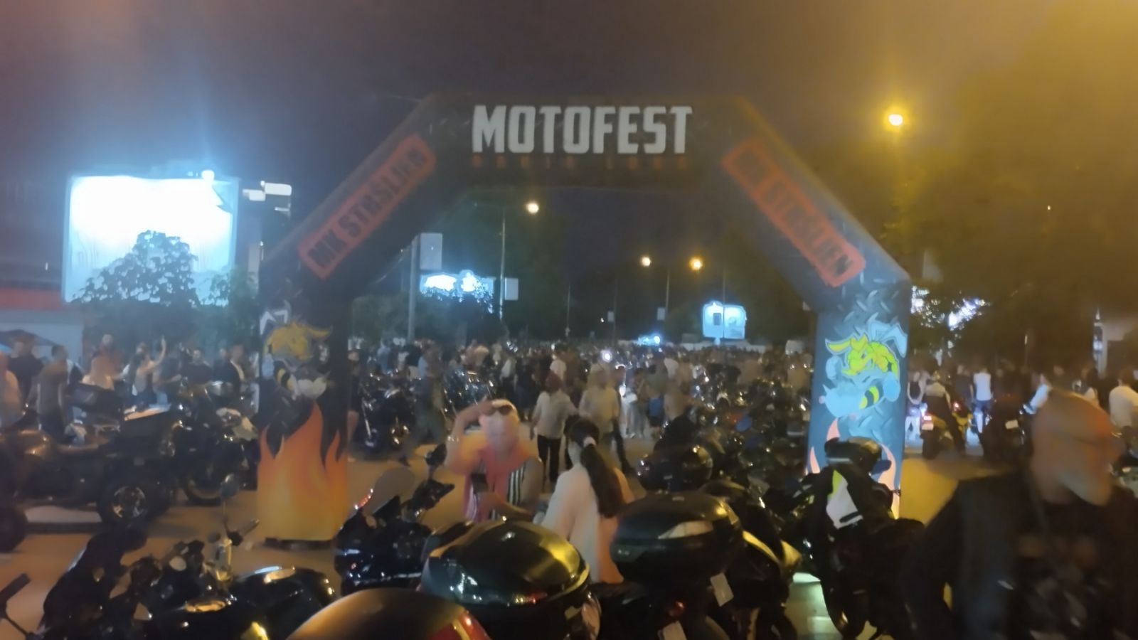 Grmljavina motora i bezvremenski rok: Drugo veče Moto Festa zapalilo banjalučki Kastel FOTO