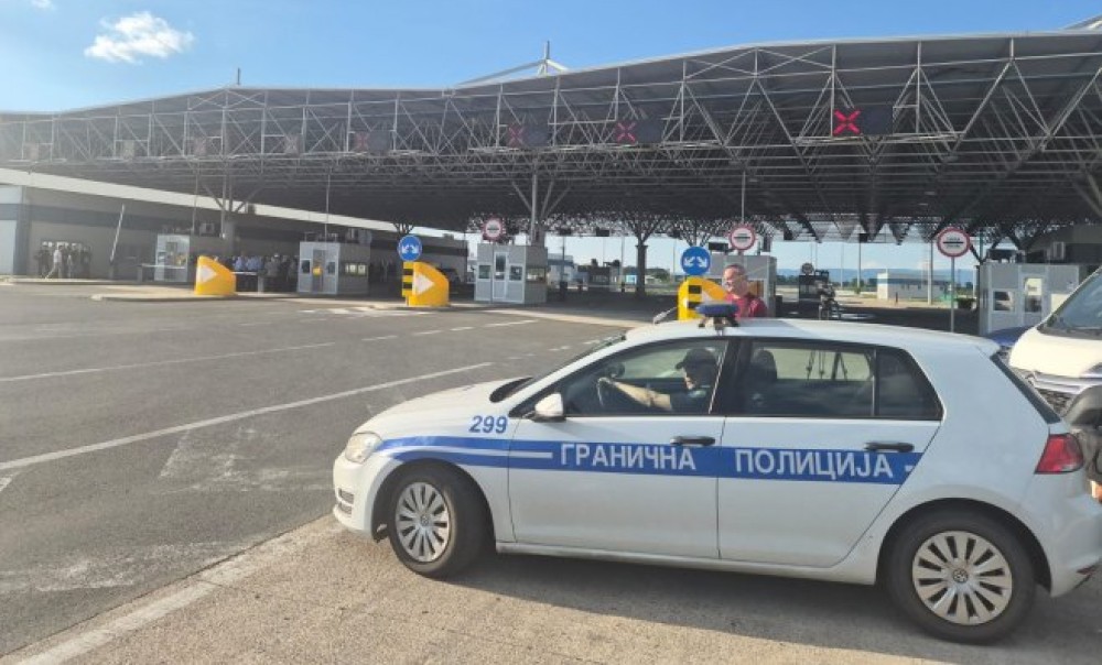 Granična policija i carina na radnim mjestima: Sve spremno za otvaranje GP u Gradišci FOTO