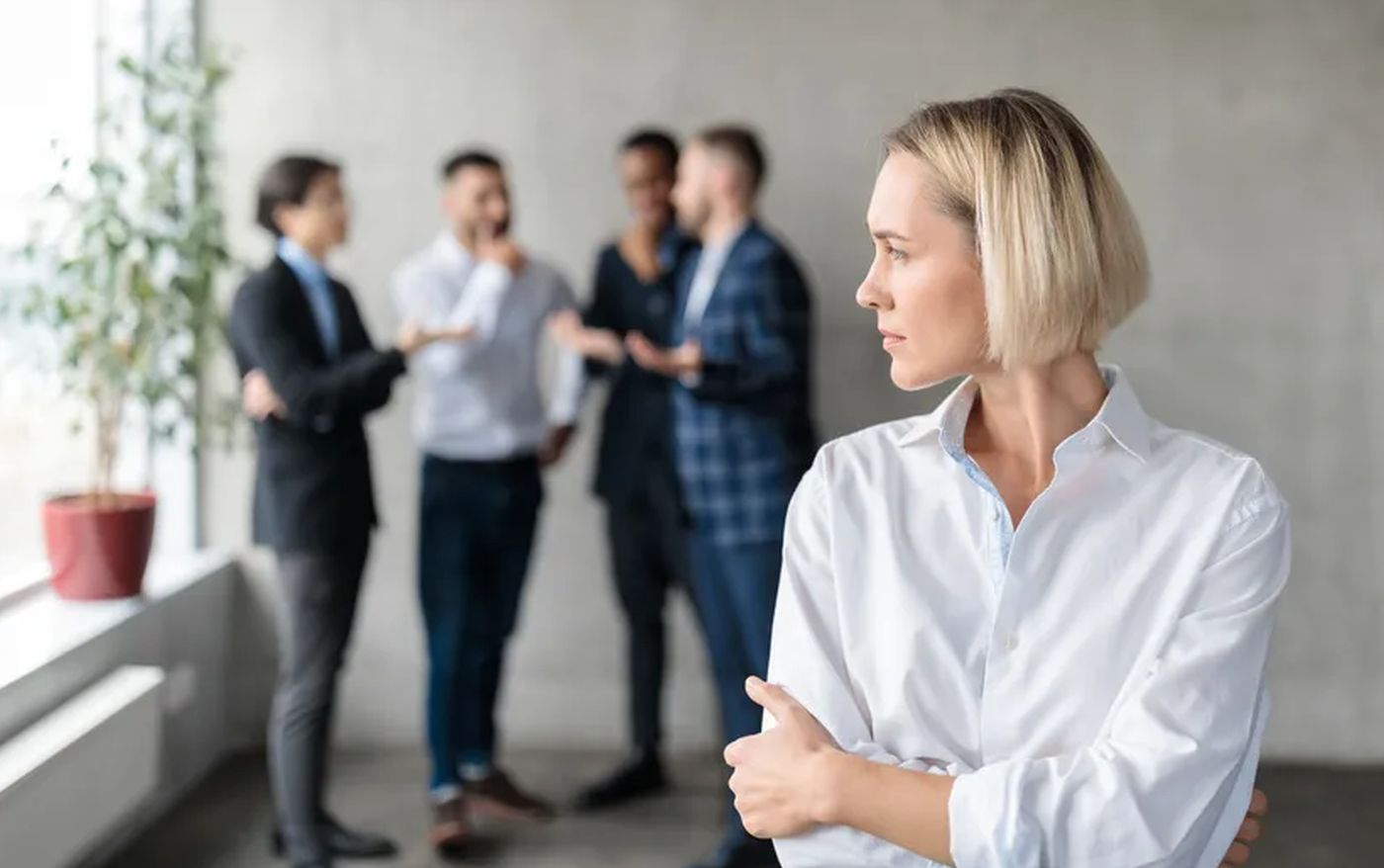 Da li zaista treba da nam bude važno šta drugi ljudi misle o nama i kakav uticaj to ima na mentalno zdravlje