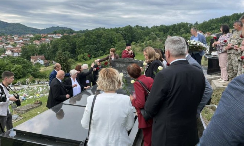 Godišnjica tragedije u Banjaluci: Služen parastos za 12 beba