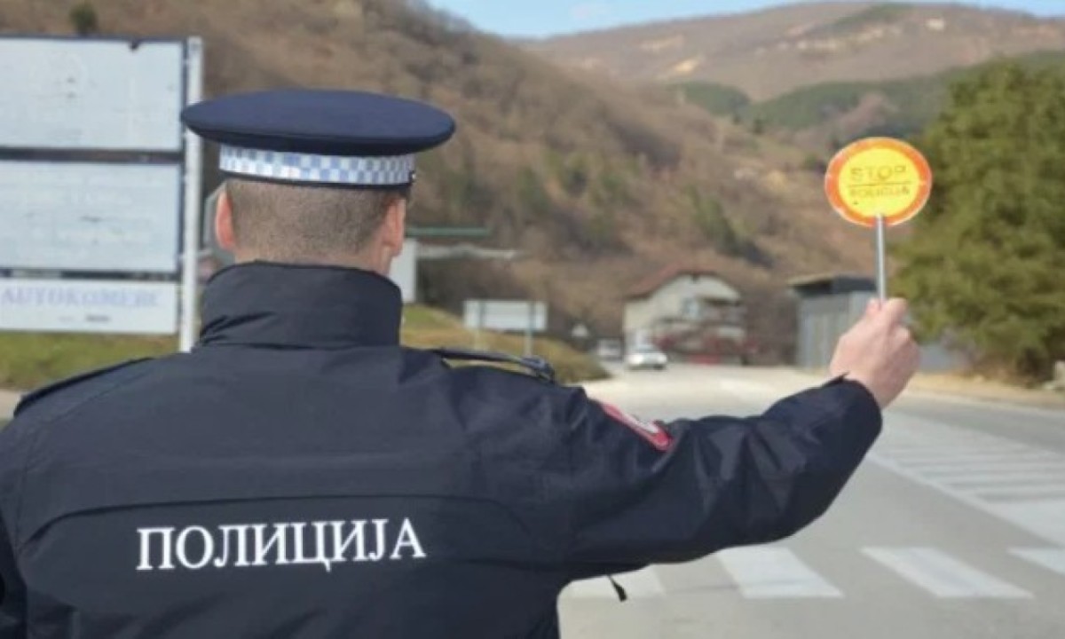 Uhapšen vozač iz Banjaluke: Vrijeđao i ometao policiju tokom kontrole