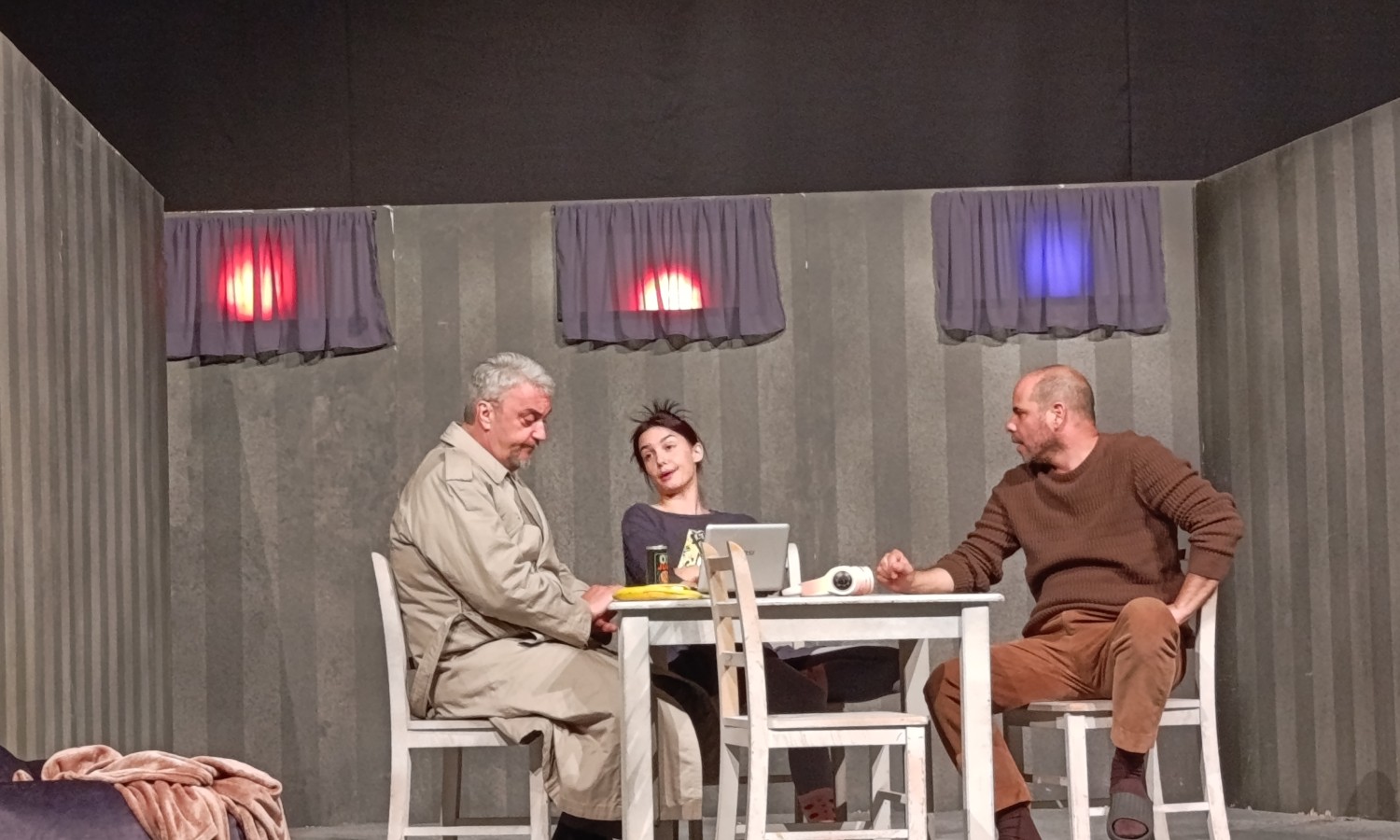 Predstava “Kuća” otvorila fest: “Narodno s narodom” u Mrkonjić Gradu