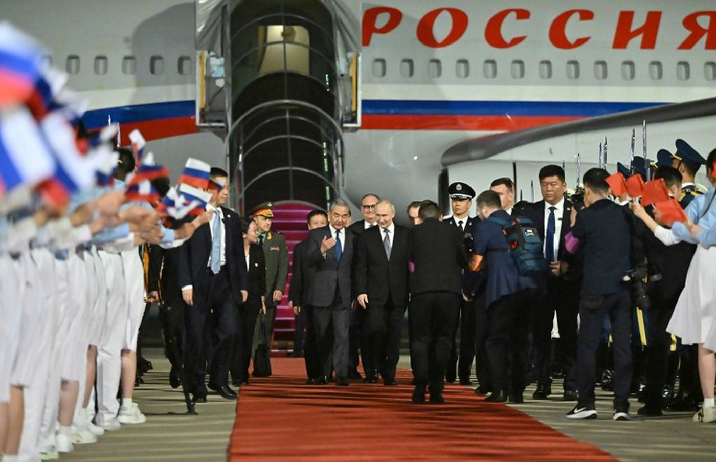 Putin stigao u Kinu, evo kako je dočekan VIDEO