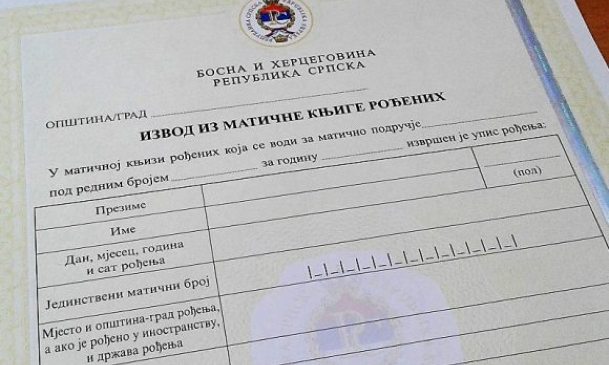 Škole do 13. maja dostavljaju spiskove: Besplatni rodni listovi za banjalučke maturante