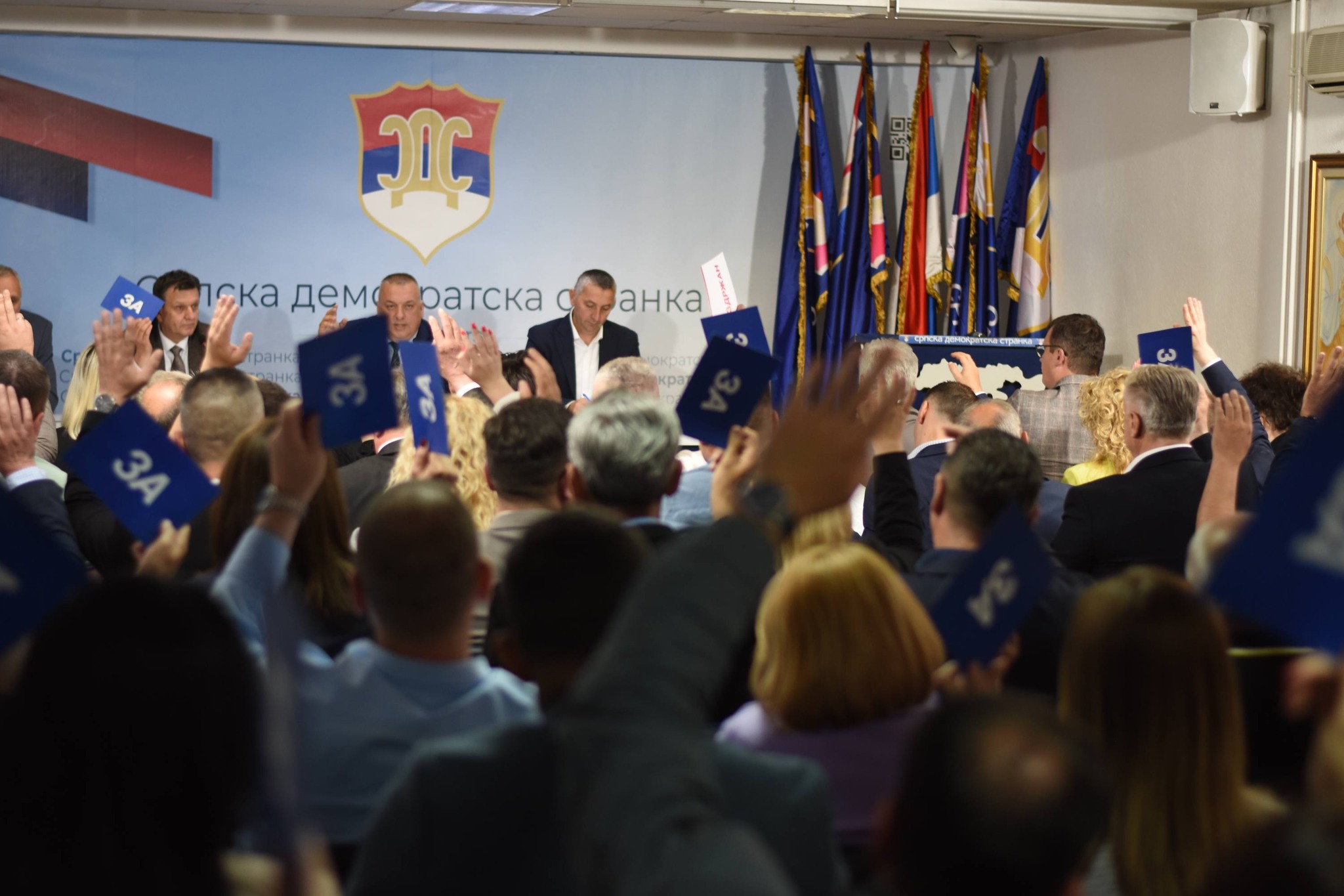 SDS prelomio: Jednoglasno potvrđena kandidatura Blanuše za predsjednika Srpske VIDEO