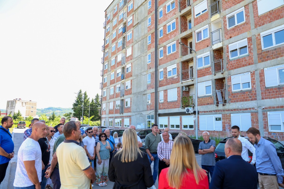 Grad uz prevarene kupce: Riješena pitanja vode, struje i lifta