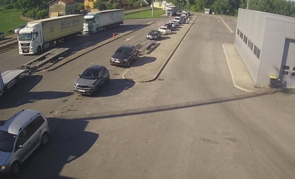 “Začepilo” na nekim graničnim prelazima: Ovako danas izgleda stanje na putevima u BiH